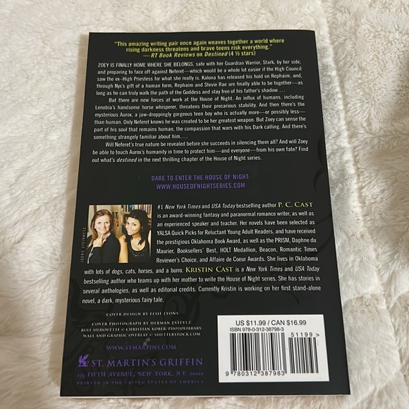 House of Night Book Series - Picture 10 of 13